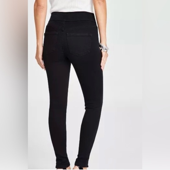 I.N.C. INTERNATIONAL CONCEPTS
Women's Mid Rise Skinny-Leg Jeans w Ankle Zip - Picture 3 of 8